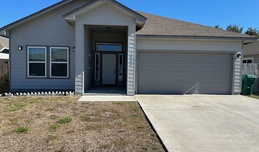 1989 Admiral, Aransas Pass, TX 78336 - 3 Beds, 2 Bath