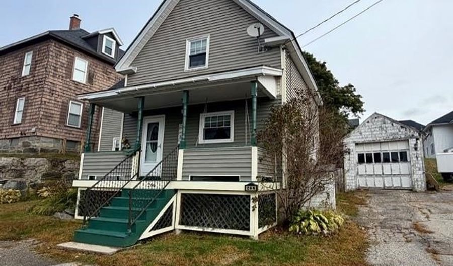 266 Madison Ave, Berlin, NH 03570 - 3 Beds, 2 Bath