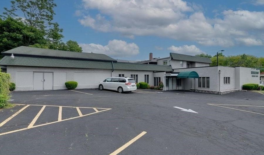 552 N Main St, Akron, OH 44310 - 0 Beds, 0 Bath