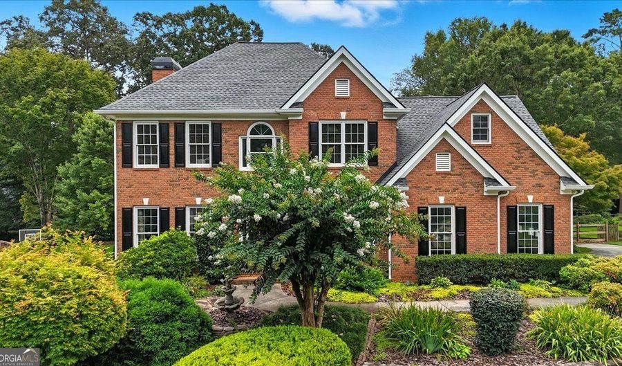 1042 AVERY Crk, Woodstock, GA 30188 - 5 Beds, 4 Bath