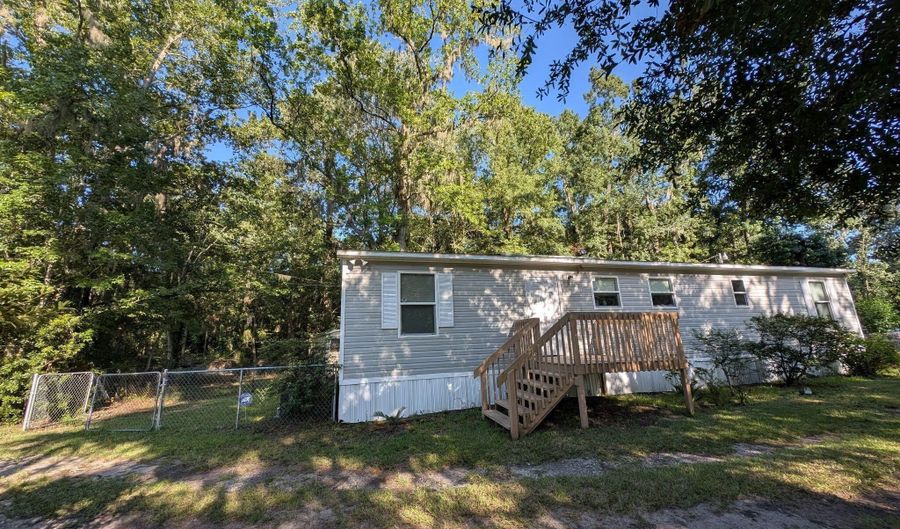 3307 Powell Dr, Beaufort, SC 29906 - 2 Beds, 1 Bath