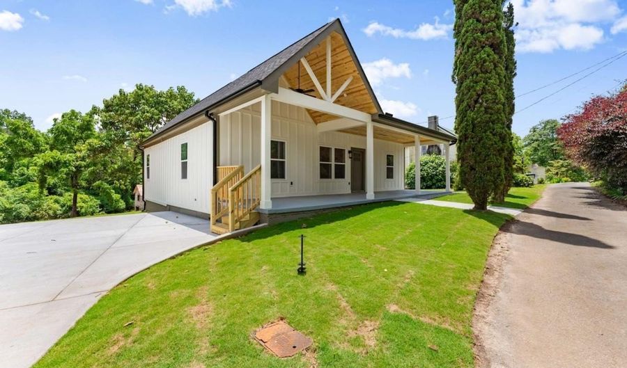 130 E Railroad Ave, Alto, GA 30510 - 3 Beds, 2 Bath