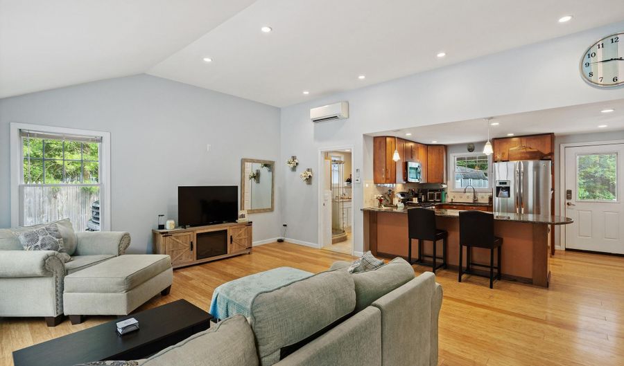 104 Sloop Creek Rd, Bayville, NJ 08721 - 2 Beds, 1 Bath