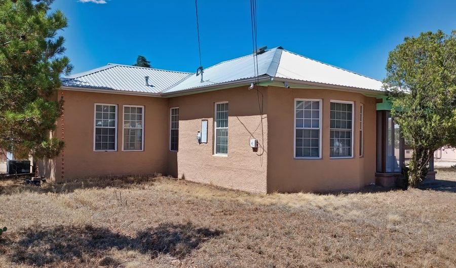 409 W Sul Ross, Alpine, TX 79734 - 2 Beds, 1 Bath