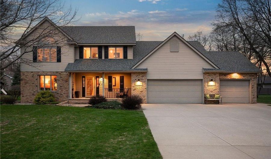 601 24th St NW, Austin, MN 55912 - 4 Beds, 4 Bath