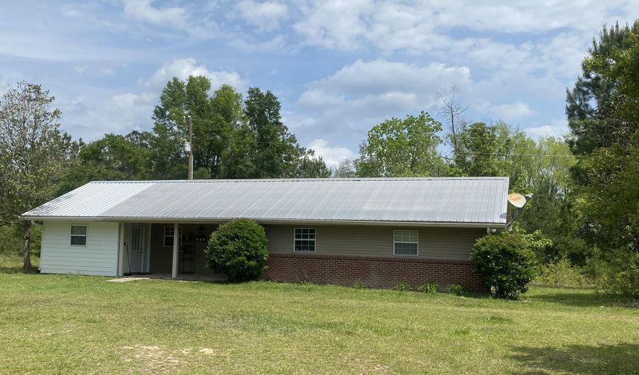 94 Lloyd Wise Rd, Carriere, MS 39426 - 3 Beds, 2 Bath