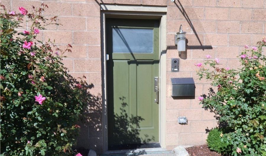 24 S 19th St, Airville, PA 15203 - 3 Beds, 5 Bath