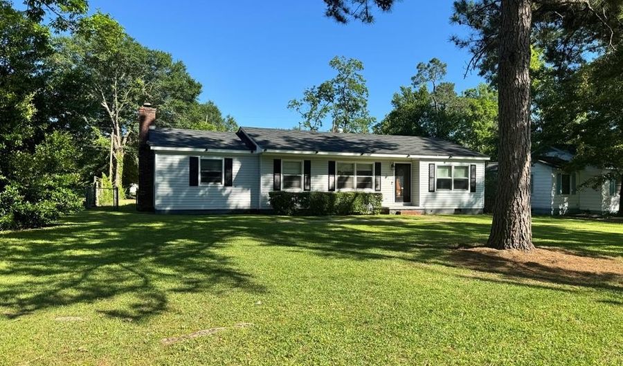 306 Ingleside Dr S, Albany, GA 31707 - 3 Beds, 1 Bath