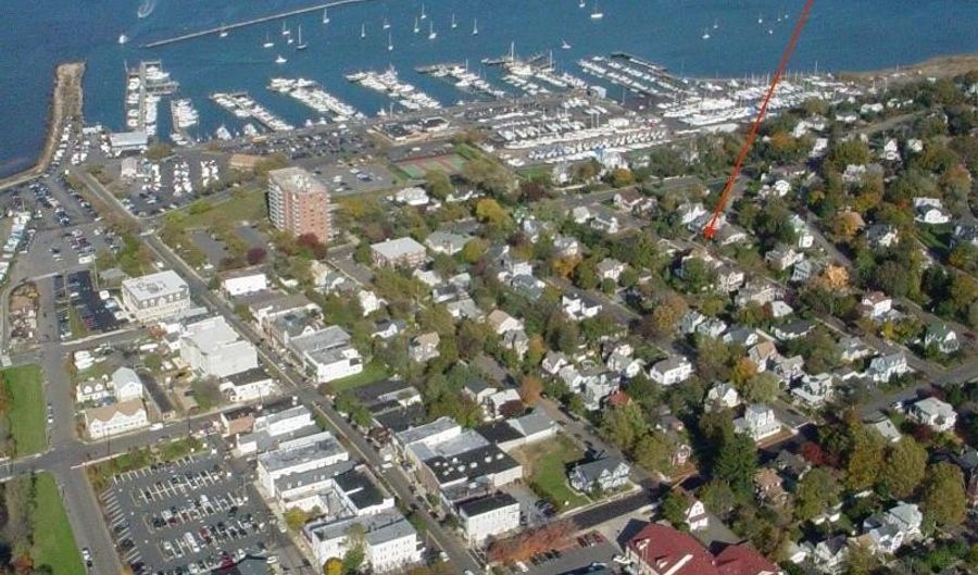 29 4th Ave 1St Floor, Atlantic Highlands, NJ 07716 - 2 Beds, 1 Bath