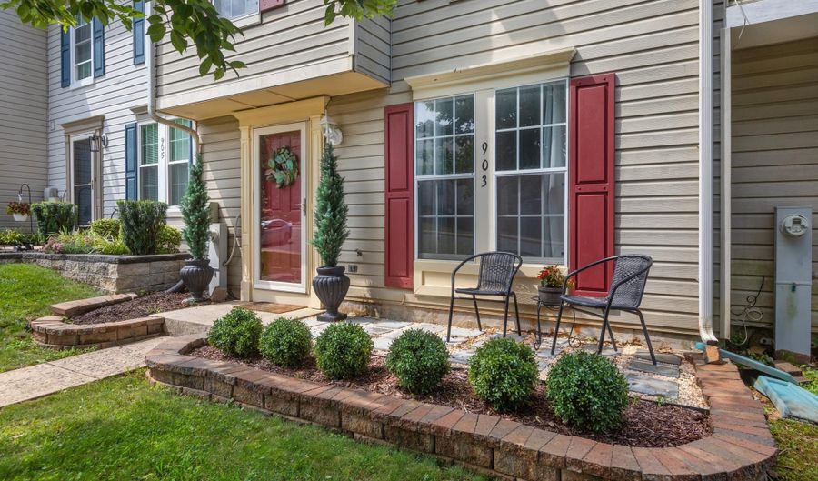 903 GAINSBOROUGH Ct, Bel Air, MD 21014 - 2 Beds, 2 Bath