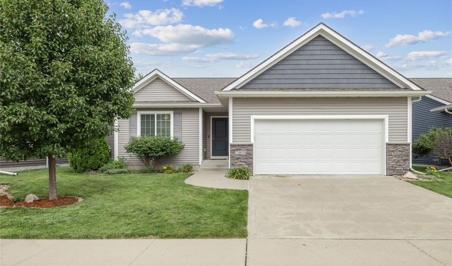 2905 SW Country Ln, Ankeny, IA 50023 - 3 Beds, 3 Bath