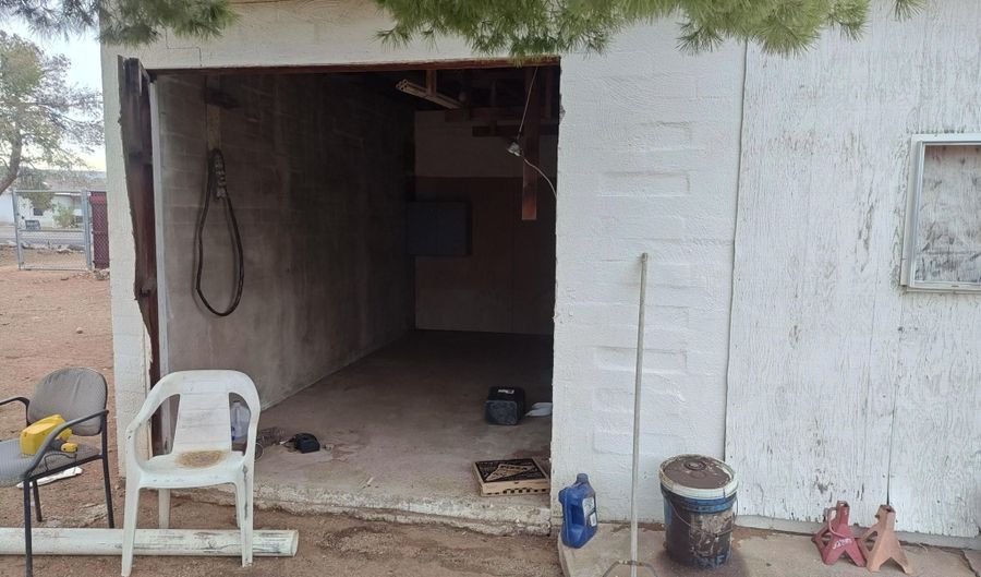 34440 S ANN BLACK St, Black Canyon City, AZ 85324 - 0 Beds, 1 Bath