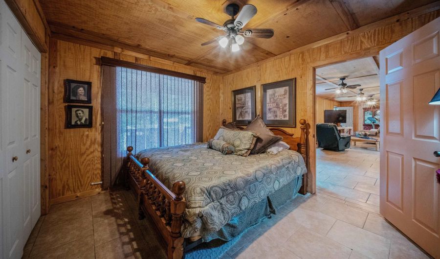 12415 Dodder Dr, Alexander, AR 72002 - 5 Beds, 3 Bath
