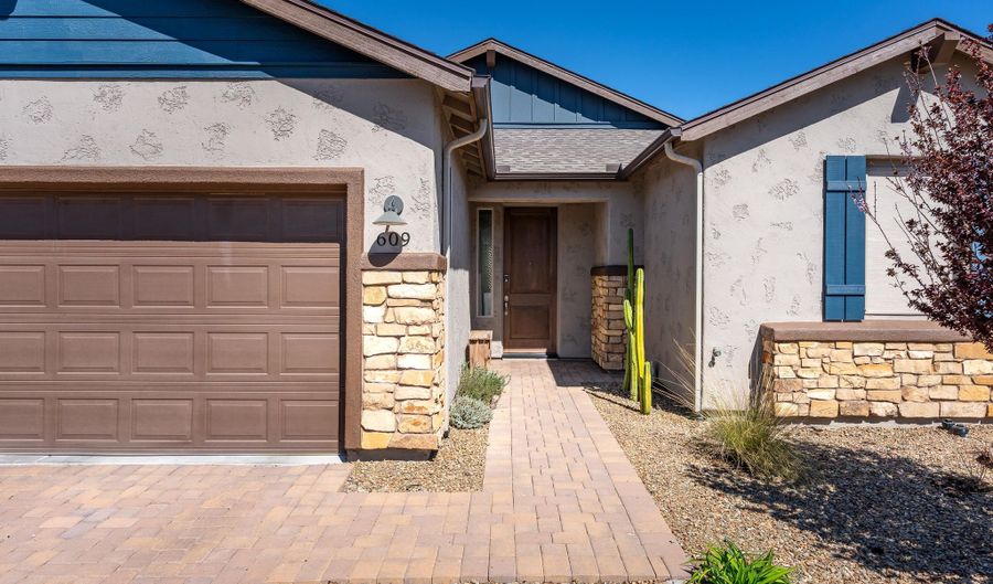 609 Tapco Ln, Clarkdale, AZ 86324 - 4 Beds, 2 Bath