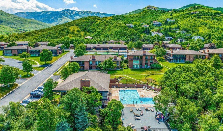 1357 E RIDGEWOOD S, Bountiful, UT 84010 - 3 Beds, 2 Bath