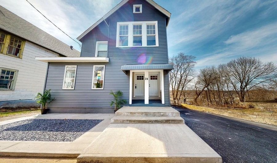 24 Academy St Unit 1, Amsterdam, NY 12010 - 3 Beds, 1 Bath