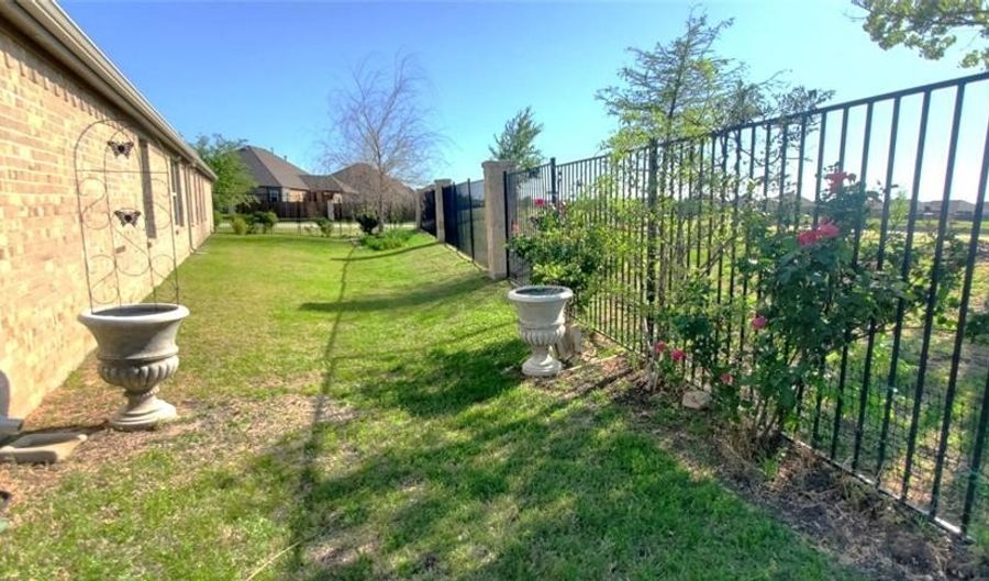 1107 Brooklyn Dr, Anna, TX 75409 - 4 Beds, 3 Bath