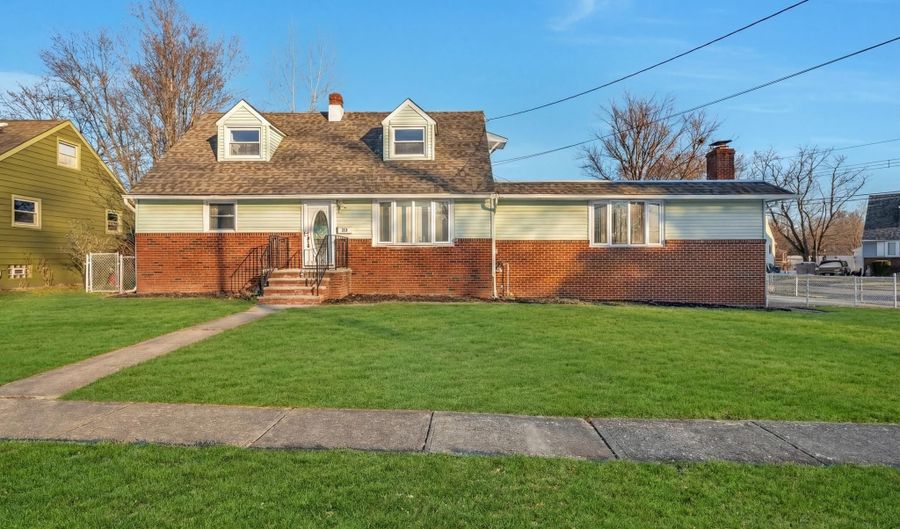 333 PRINCETON Ave, Bellmawr, NJ 08031 - 4 Beds, 2 Bath