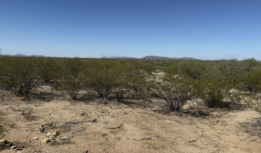 Xx00 W Saguaro Hill Trail, Congress, AZ 85332 - 0 Beds, 0 Bath