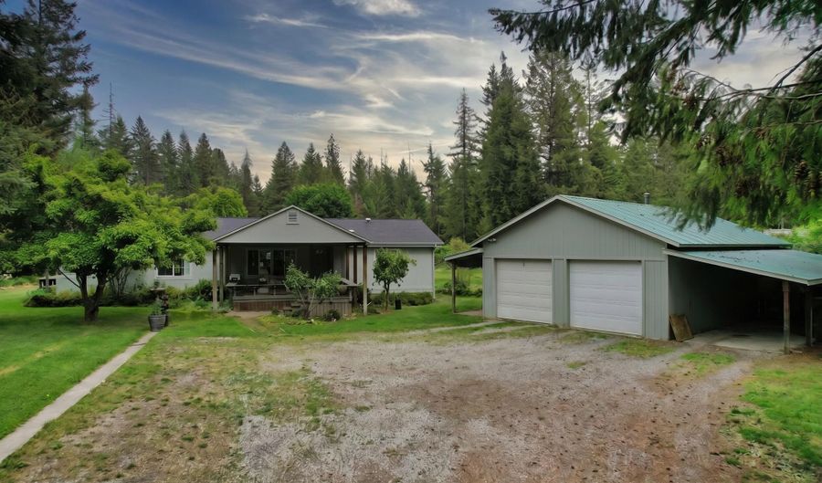 392 Shingle Mill Loop, Bonners Ferry, ID 83805 - 3 Beds, 2 Bath