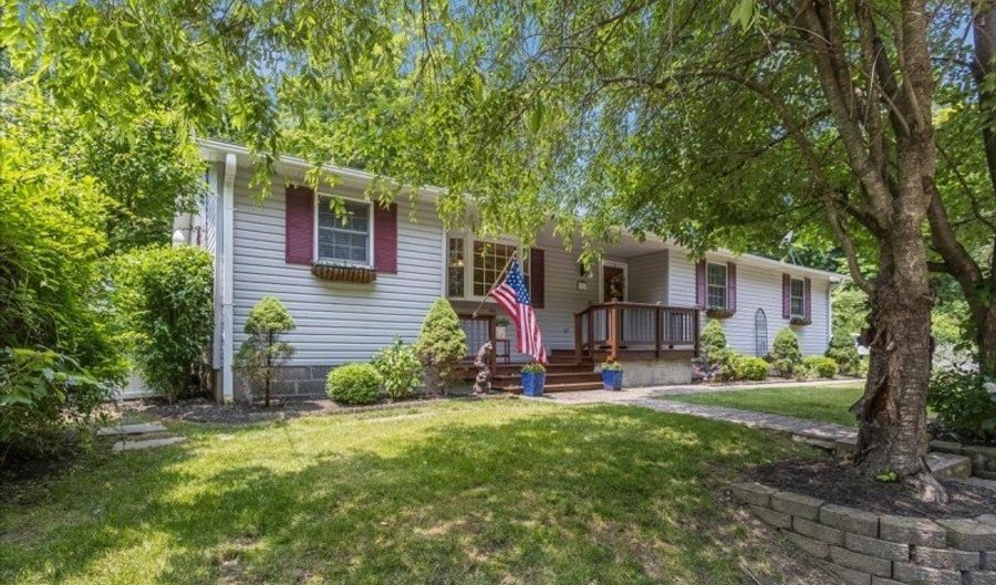 130 Lake Iliff Rd, Andover, NJ 07860 - 3 Beds, 2 Bath