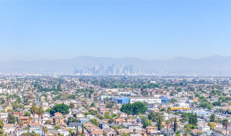205 W 98th, Los Angeles, CA 90003 - 3 Beds, 2 Bath