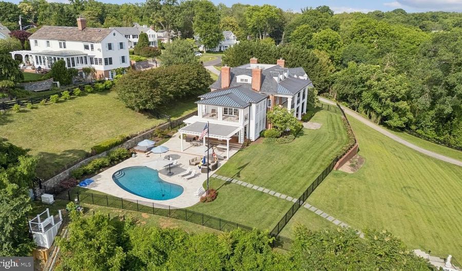 1932 CARROLLTON Rd, Annapolis, MD 21409 - 8 Beds, 9 Bath
