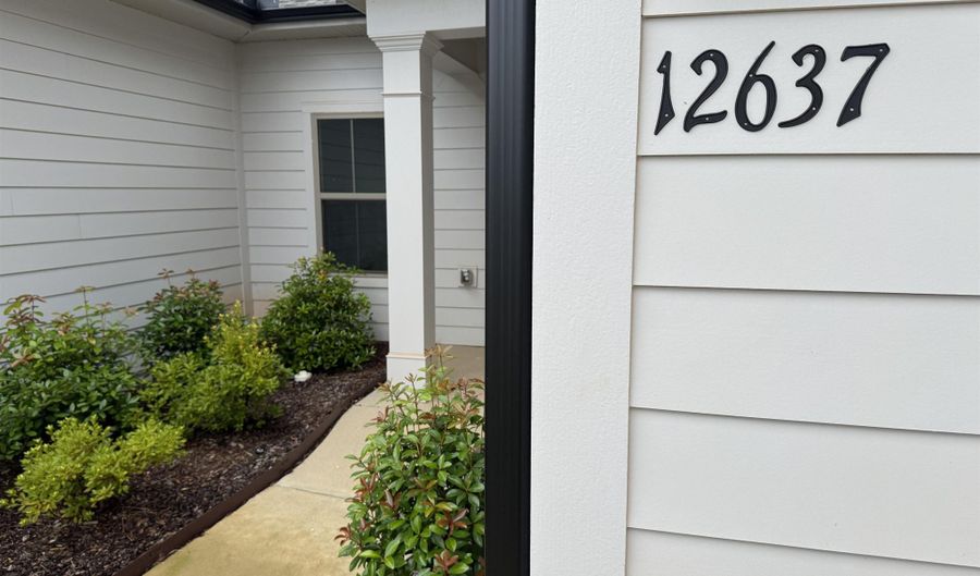 12637 Whitcomb Cir, Athens, AL 35613 - 3 Beds, 2 Bath