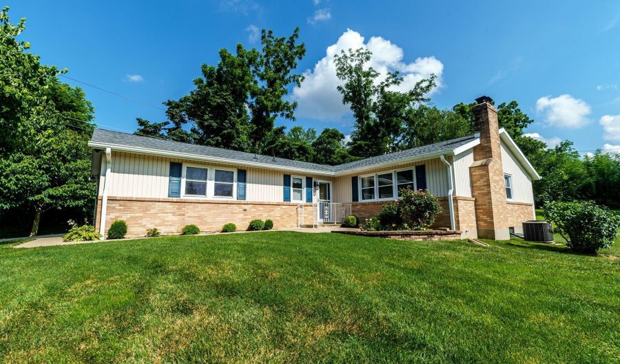 823 GRANDE Ln, Hockessin, DE 19707 - 3 Beds, 2 Bath