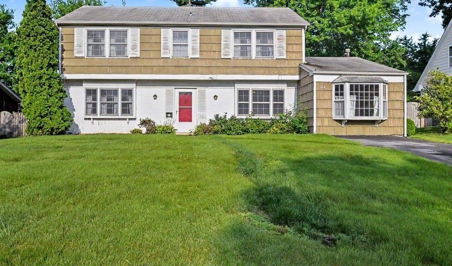 2712 FILBERT Ln, Bowie, MD 20715 - 5 Beds, 3 Bath