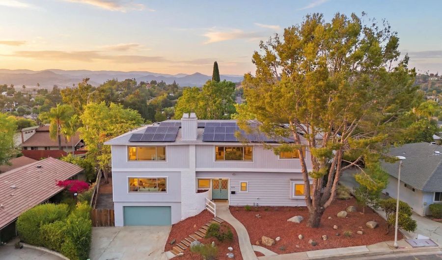 810 Omar Dr, Escondido, CA 92025 - 7 Beds, 4 Bath