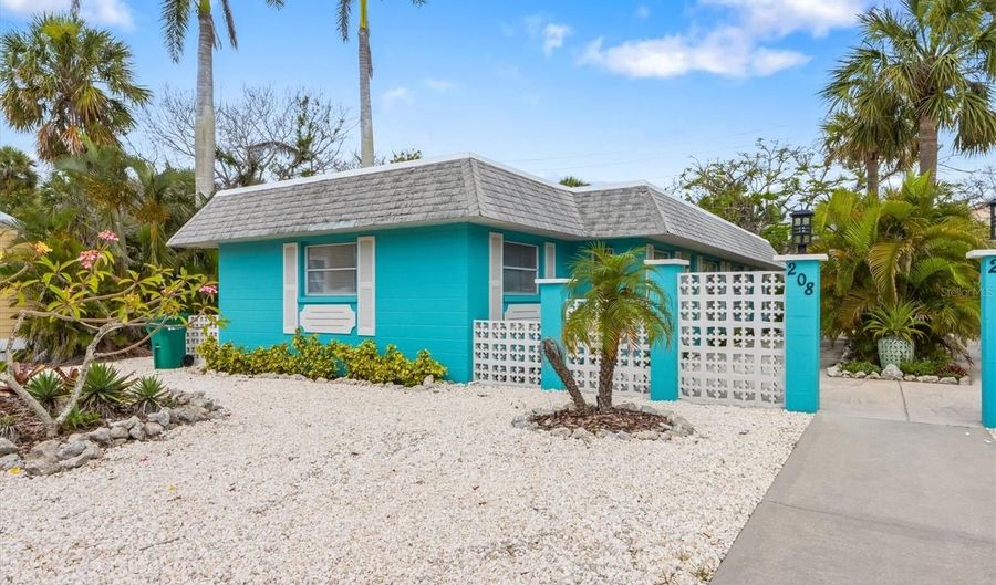 208 MAGNOLIA Ave A, Anna Maria, FL 34216 - 2 Beds, 2 Bath