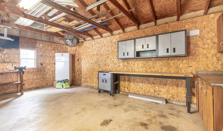 105 W Benton, Andrew, IA 52030 - 3 Beds, 1 Bath