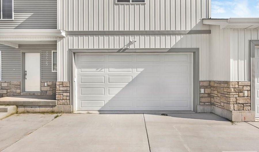 3225 E Reynard Ln, Idaho Falls, ID 83401 - 3 Beds, 3 Bath