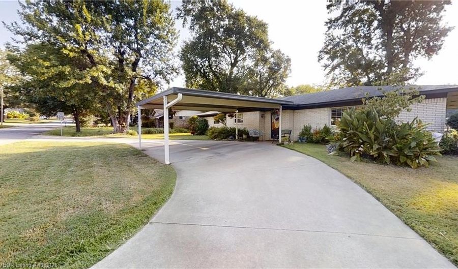 904 5th Ter, Barling, AR 72923 - 3 Beds, 2 Bath