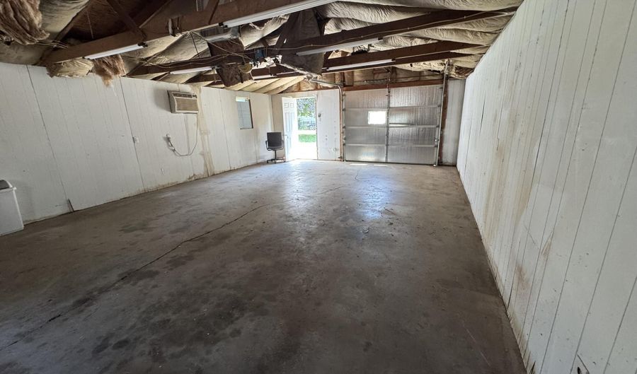474 Wall St, Barlow, KY 42024 - 2 Beds, 1 Bath