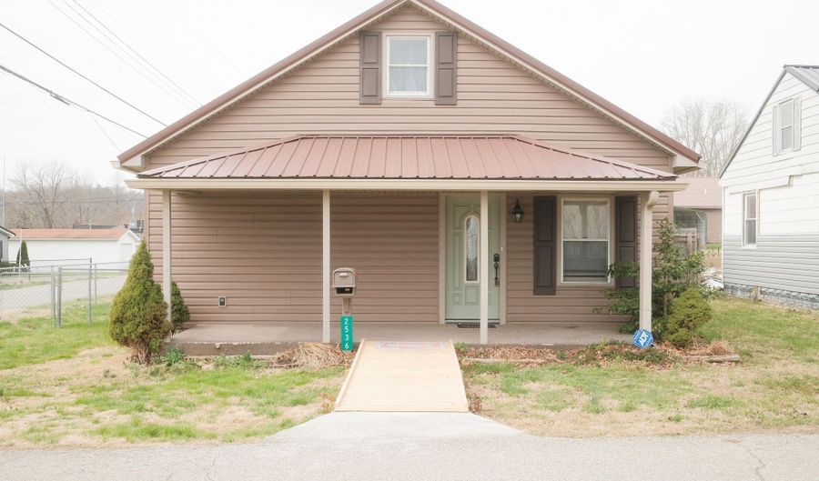 2536 Penix St, Ashland, KY 41102 - 2 Beds, 1 Bath