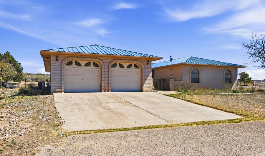 3 Stella Ct, Belen, NM 87002 - 3 Beds, 3 Bath