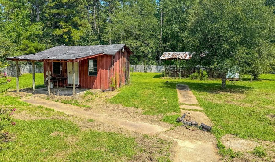 3415 Cato Rd, Braxton, MS 39044 - 3 Beds, 2 Bath