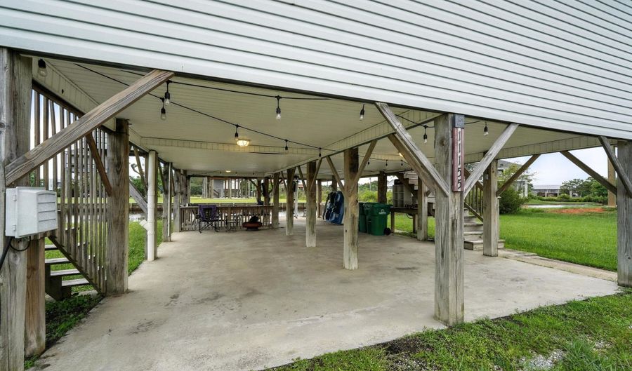 11155 New York St, Bay St. Louis, MS 39520 - 2 Beds, 2 Bath