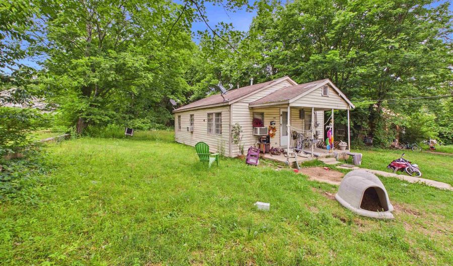 190 W Mark St, Batesville, AR 72501 - 2 Beds, 1 Bath