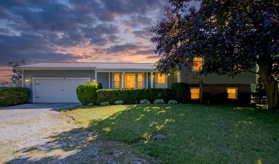 1044 Co Rd 2075, Ashland, OH 44805 - 4 Beds, 2 Bath