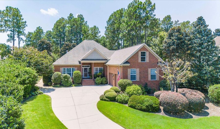 235 Bellewood Dr, Aiken, SC 29803 - 3 Beds, 2 Bath