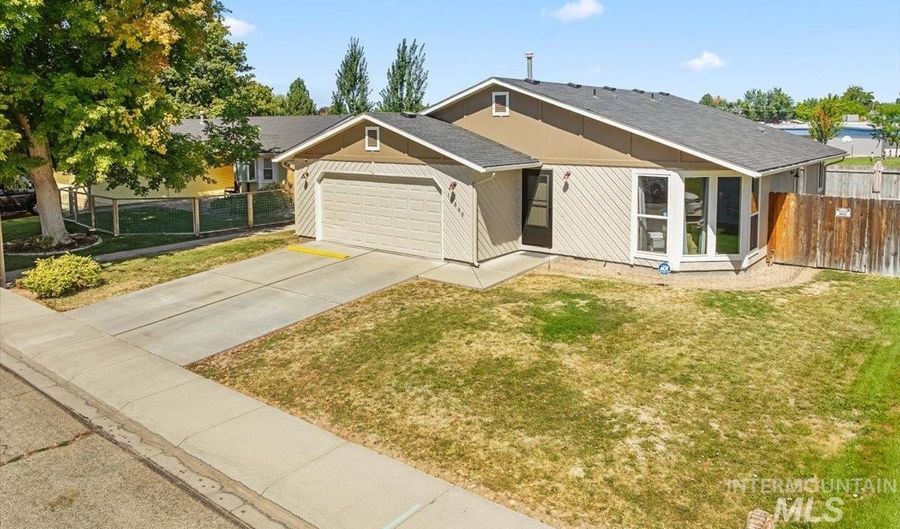 10880 W Albany St, Boise, ID 83713 - 3 Beds, 2 Bath