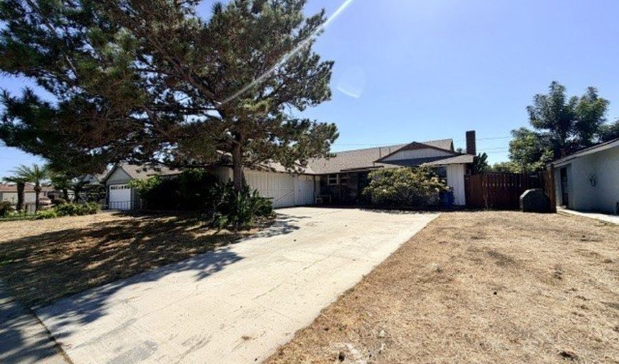 309 N Olympia, Anaheim, CA 92806 - 4 Beds, 2 Bath