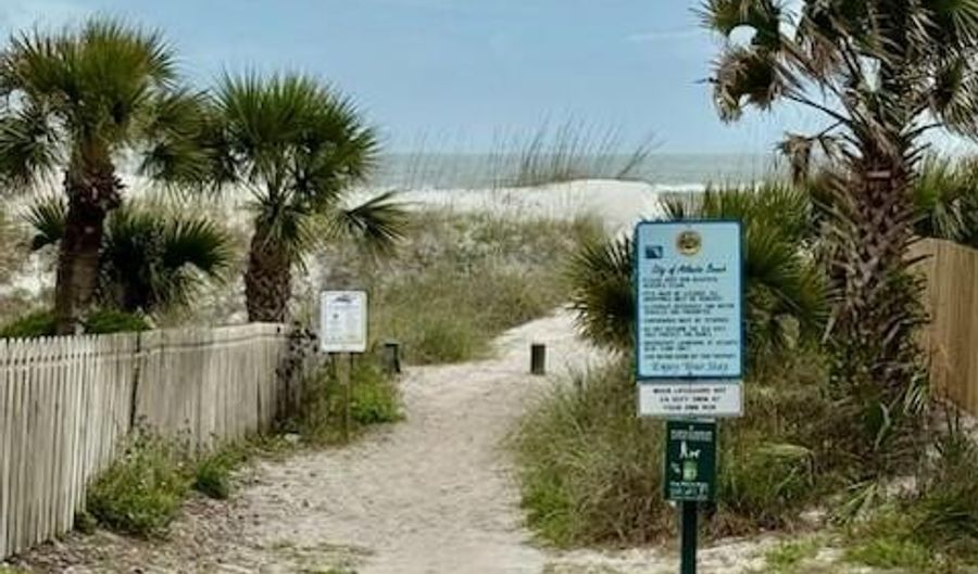 120 BEACH Ave, Atlantic Beach, FL 32233 - 5 Beds, 3 Bath