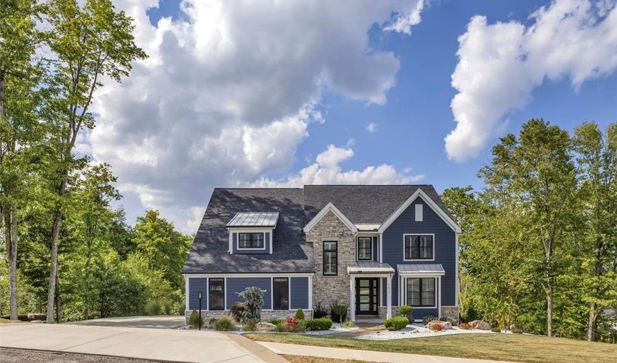133 Woodford Dr, Adams Twp., PA 16033 - 5 Beds, 5 Bath