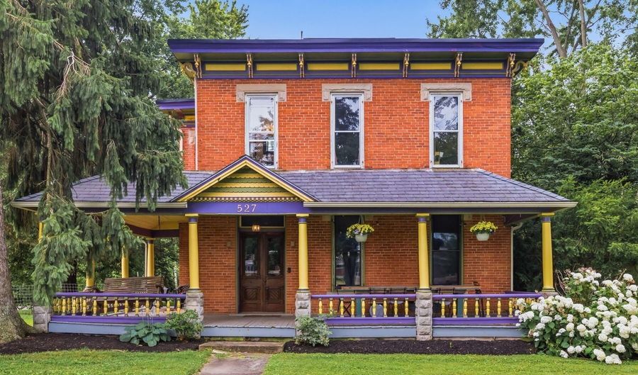 527 E High St, Ashley, OH 43003 - 4 Beds, 2 Bath
