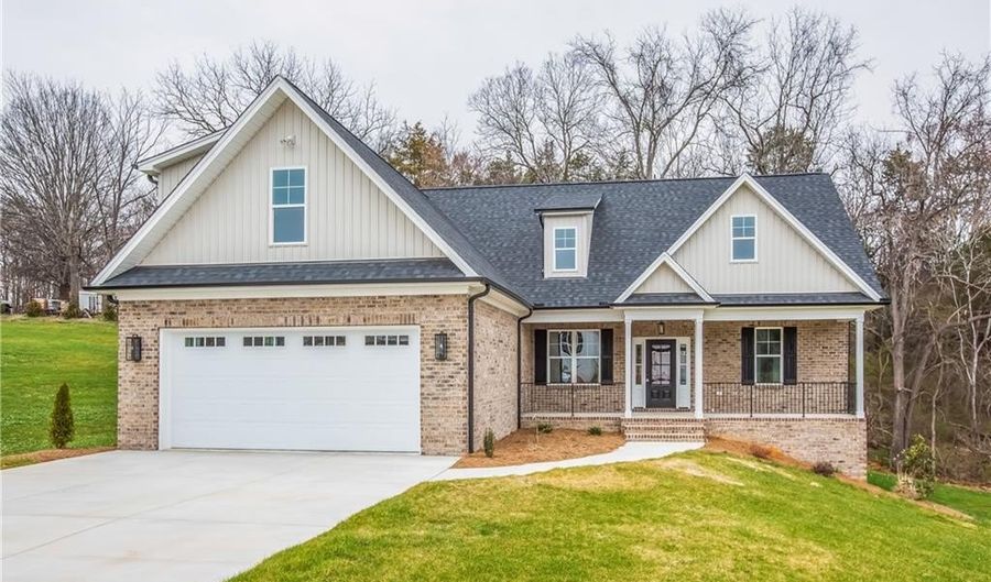 149 Beauchamp Oaks Ct, Advance, NC 27006 - 3 Beds, 2 Bath