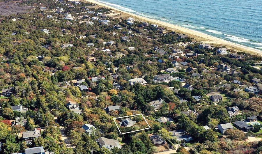 54 Gardiner Dr, Amagansett, NY 11930 - 4 Beds, 4 Bath